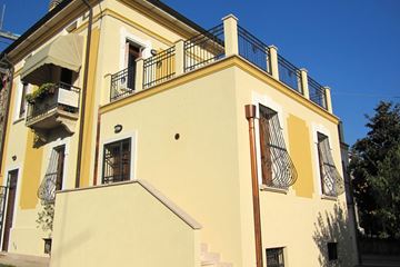 Casa Liberty - B.go Venezia - Verona (VR) - rivestimento intonachino
