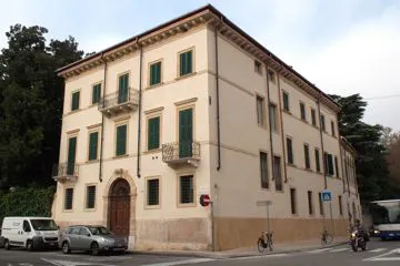 2013 Villa Wallner - P.zza Isolo Verona - restauro facciate con ciclo minerale ai Silicati
