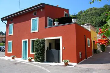 2012 Loc. Poiano Verona - ciclo rasatura armata con rivestimento acrilsilossanico (Caparol)