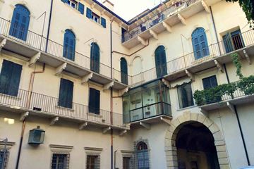 2014 Palazzo Ederle- Stradone San Fermo- Verona - intonaci decorativi (Dolci Color) 