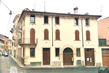 2004 Palazzo San Faustino Verona- interni e facciate esterne (La Calce del Brenta)