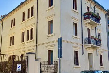 2019 P.zza San Francesco Verona- risanamento facciate- intonaco minerale decorativo (Dolci Color)